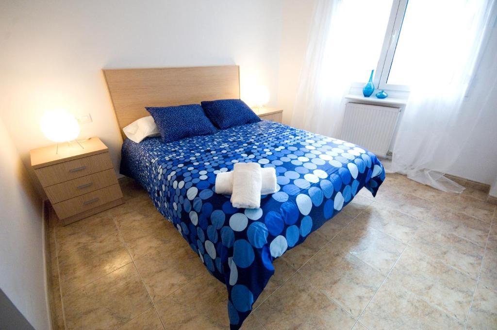 Apartments Figueres Фигерас Стая снимка