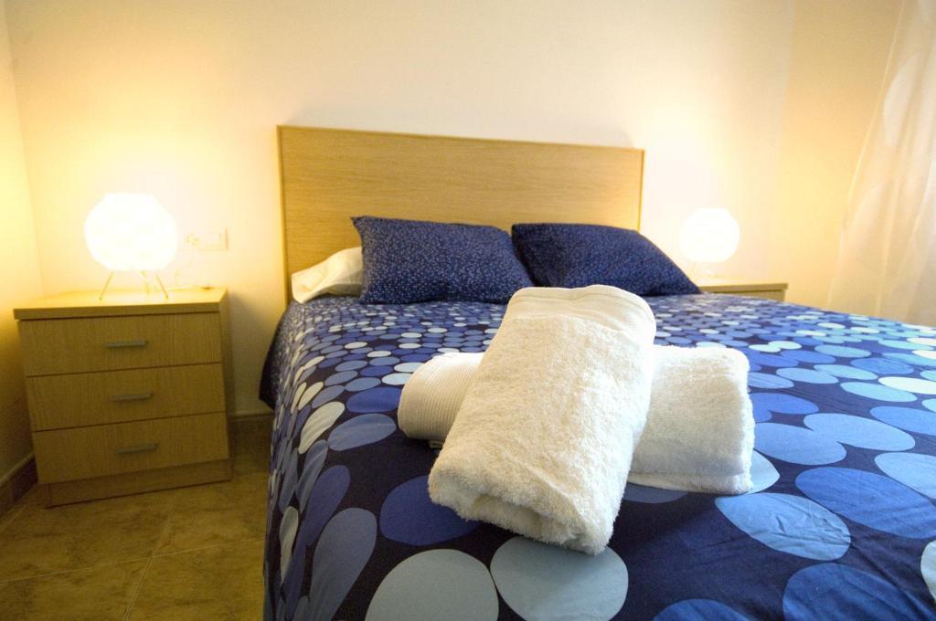 Apartments Figueres Фигерас Стая снимка