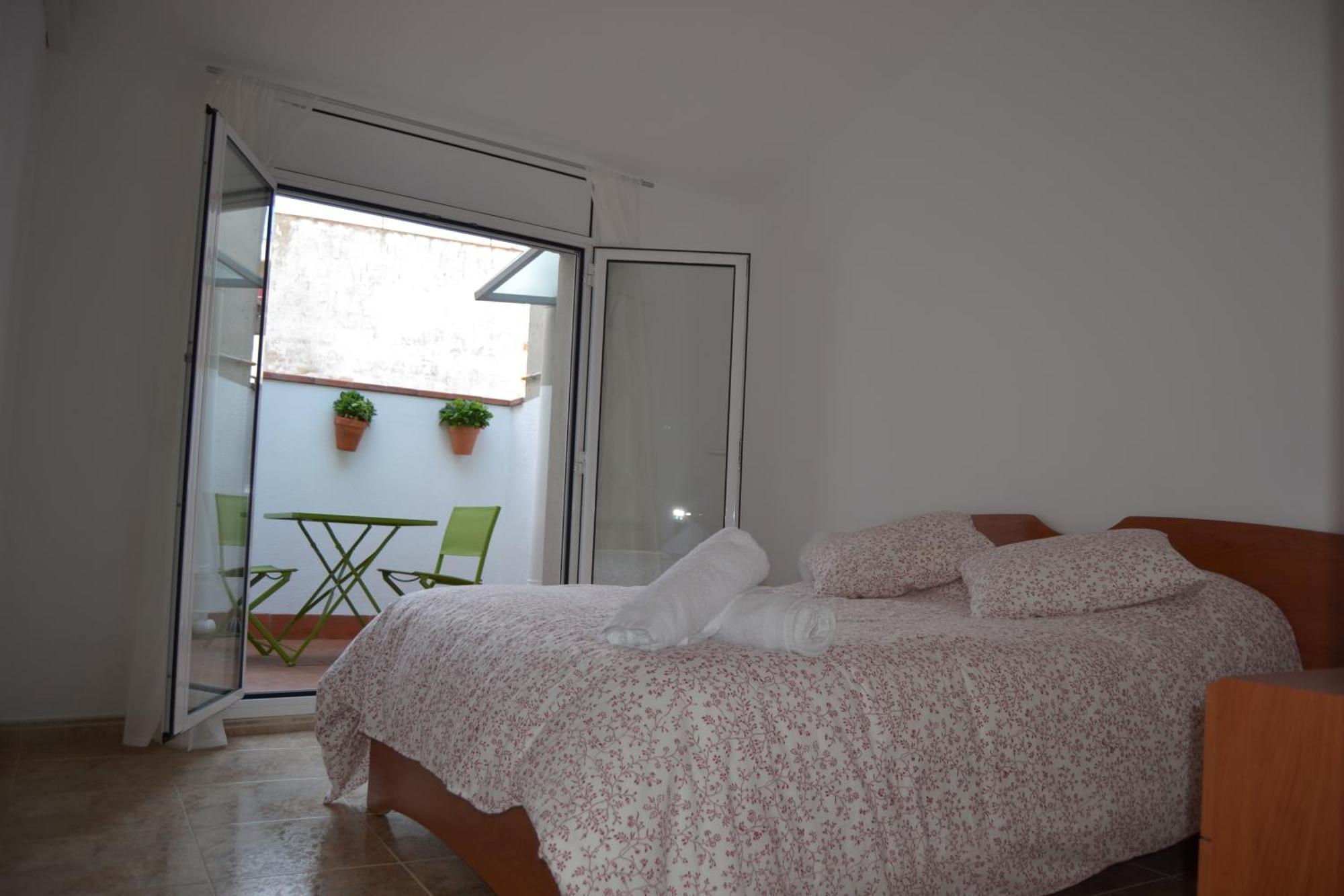 Apartments Figueres Фигерас Екстериор снимка