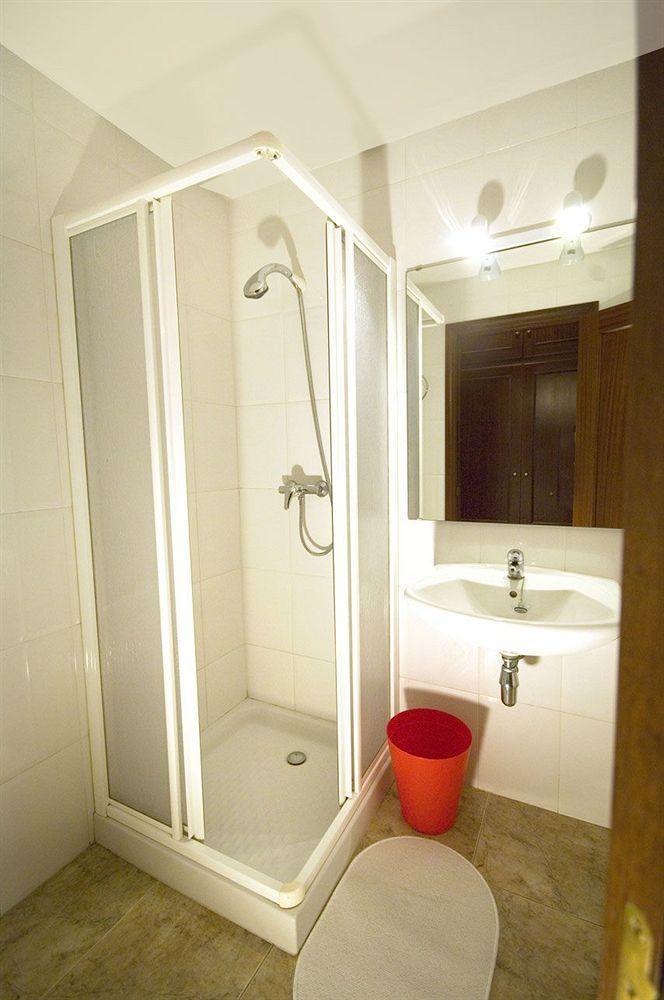 Apartments Figueres Фигерас Екстериор снимка